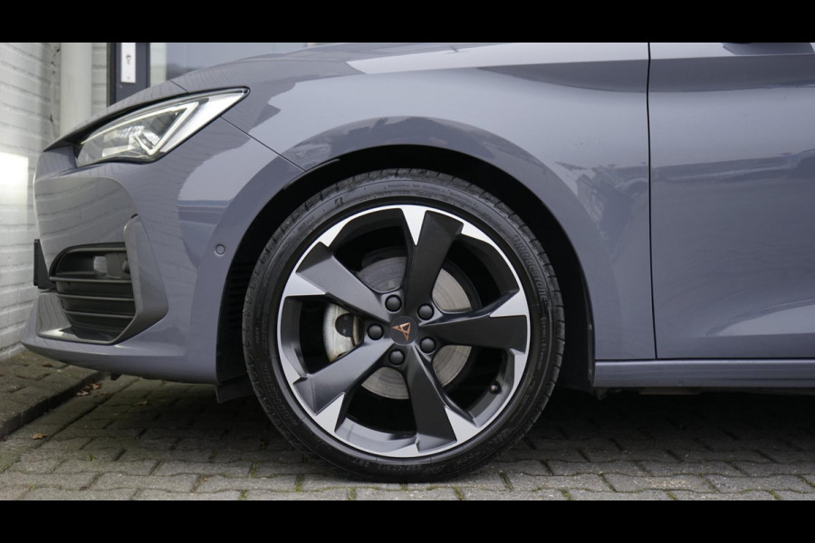 CUPRA Leon 1.5 eTSI VZ AUTOMAAT-AMBIANCE-BEATS-CAMERA-FULL LED-KEYLESS-PANORAMA