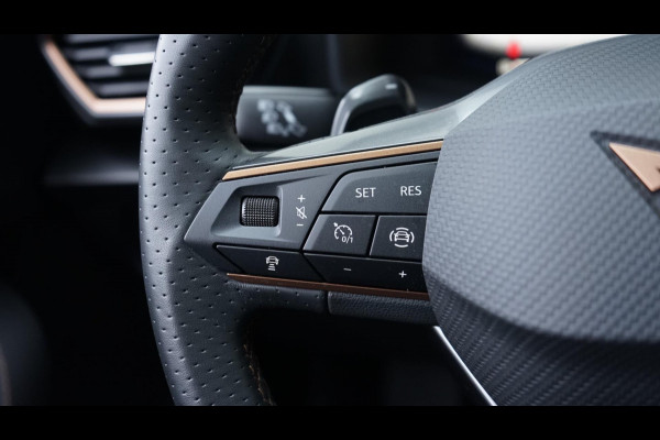 CUPRA Leon 1.5 eTSI VZ AUTOMAAT-AMBIANCE-BEATS-CAMERA-FULL LED-KEYLESS-PANORAMA