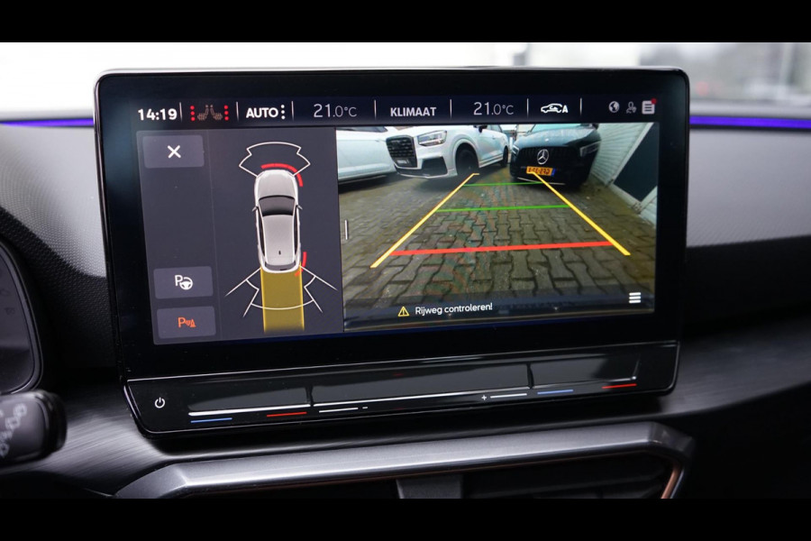 CUPRA Leon 1.5 eTSI VZ AUTOMAAT-AMBIANCE-BEATS-CAMERA-FULL LED-KEYLESS-PANORAMA