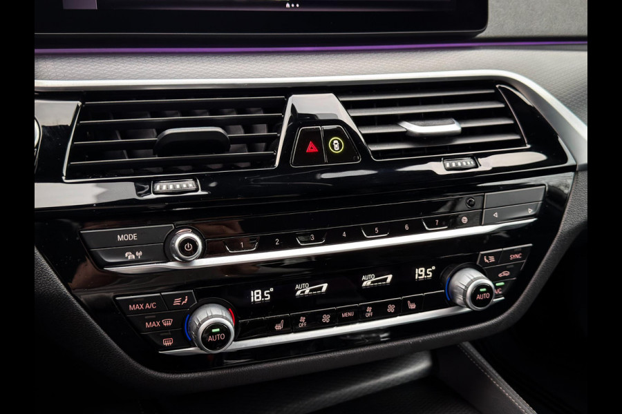 BMW 5 Serie Touring 530e Business Edition Plus M-Sport|Panorama|Shadow|Trekhaak|Stoel/stuurverwarming