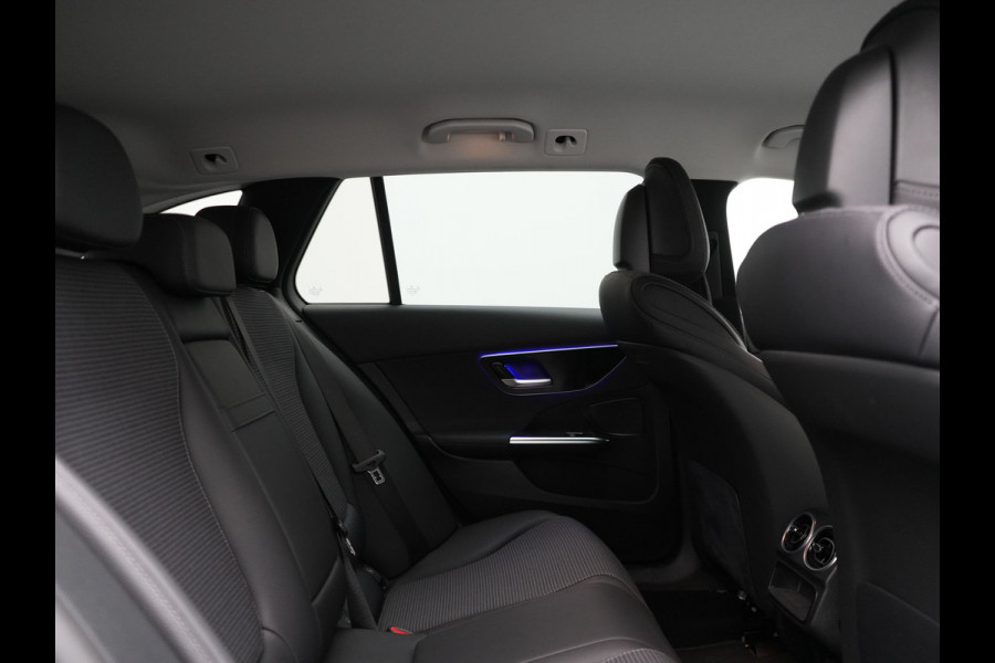 Mercedes-Benz C-Klasse Estate 300 e Avantgarde Plug In Hybrid 313pk Dealer O.H. PHEV | Trekhaak Af Fabriek | Camera | Night Pakket | Sportstoelen Verwarmd | Apple Carplay | Sfeerverlichting | Navigatie | Virtual | DAB |