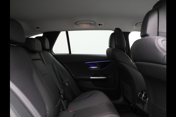Mercedes-Benz C-Klasse Estate 300 e Avantgarde Plug In Hybrid 313pk Dealer O.H. PHEV | Trekhaak Af Fabriek | Camera | Night Pakket | Sportstoelen Verwarmd | Apple Carplay | Sfeerverlichting | Navigatie | Virtual | DAB |