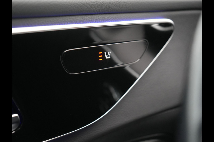 Mercedes-Benz C-Klasse Estate 300 e Avantgarde Plug In Hybrid 313pk Dealer O.H. PHEV | Trekhaak Af Fabriek | Camera | Night Pakket | Sportstoelen Verwarmd | Apple Carplay | Sfeerverlichting | Navigatie | Virtual | DAB |