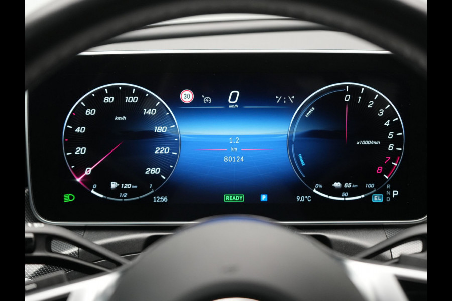Mercedes-Benz C-Klasse Estate 300 e Avantgarde Plug In Hybrid 313pk Dealer O.H. PHEV | Trekhaak Af Fabriek | Camera | Night Pakket | Sportstoelen Verwarmd | Apple Carplay | Sfeerverlichting | Navigatie | Virtual | DAB |