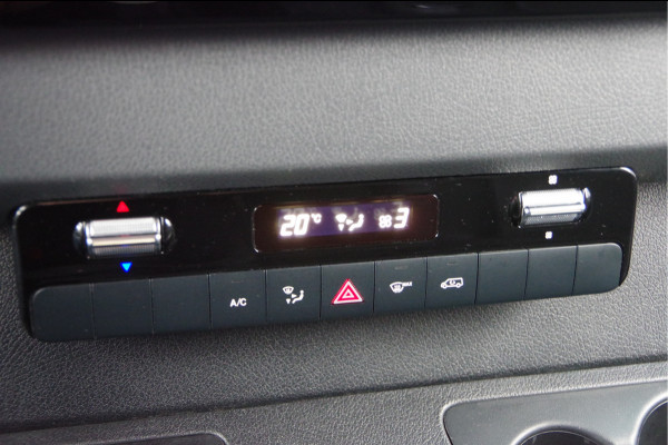 Mercedes-Benz Sprinter 319 3.0 CDI V6 L2H2 AUT. LED, 360 CAMERA, LEDER, TREKHAAK, MBUX10'', STOELVERWARMING, NAVI, CRUISE, CLIMA, PARKEERSENSOREN