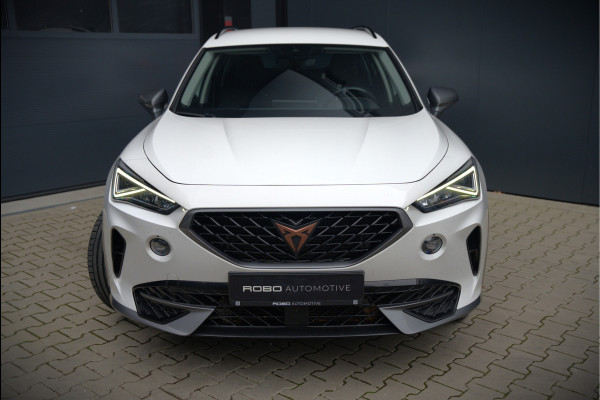 CUPRA Formentor 1.4 e-Hybrid Business | Stuurverwarming | Keyless | Adaptive Cruise Control | Navigatie | Parkeersensoren | Ambiance Verlichting | DAB | Climate Control
