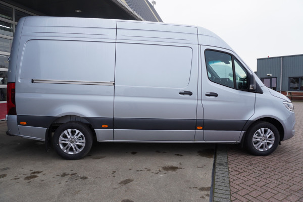Mercedes-Benz Sprinter 319 CDI 191PK L2H2 Select Automaat nr. V113 | Airco | Cruise | Camera | LED