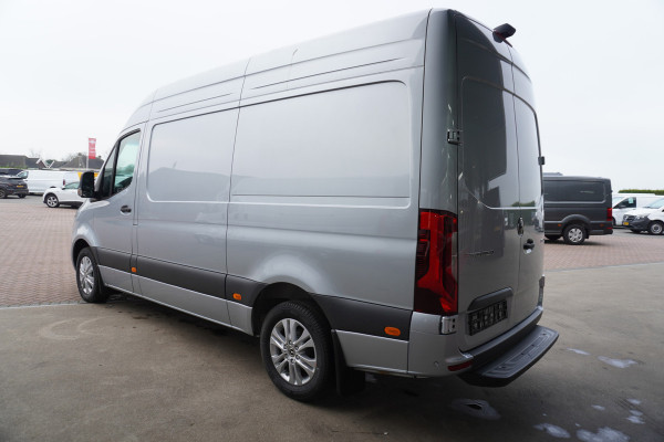 Mercedes-Benz Sprinter 319 CDI 191PK L2H2 Select Automaat nr. V113 | Airco | Cruise | Camera | LED
