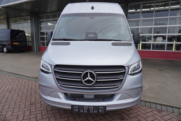 Mercedes-Benz Sprinter 319 CDI 191PK L2H2 Select Automaat nr. V113 | Airco | Cruise | Camera | LED