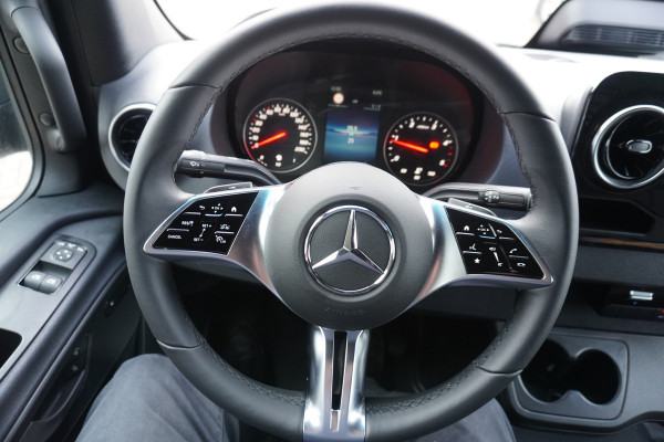 Mercedes-Benz Sprinter 319 CDI 191PK L2H2 Select Automaat nr. V113 | Airco | Cruise | Camera | LED