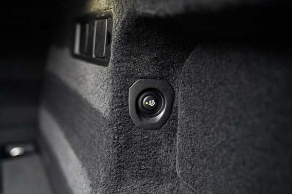 BMW X6 XDrive40i High Executive | M-performance | Driving Assisted Professional | Elektrische trekhaak | Panorama | Nappa leder