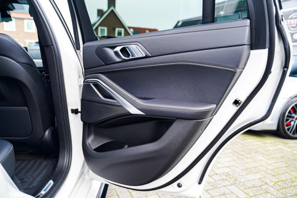 BMW X6 XDrive40i High Executive | M-performance | Driving Assisted Professional | Elektrische trekhaak | Panorama | Nappa leder