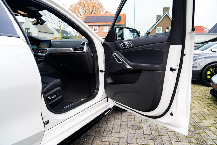 BMW X6 XDrive40i High Executive | M-performance | Driving Assisted Professional | Elektrische trekhaak | Panorama | Nappa leder