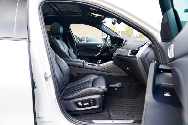 BMW X6 XDrive40i High Executive | M-performance | Driving Assisted Professional | Elektrische trekhaak | Panorama | Nappa leder