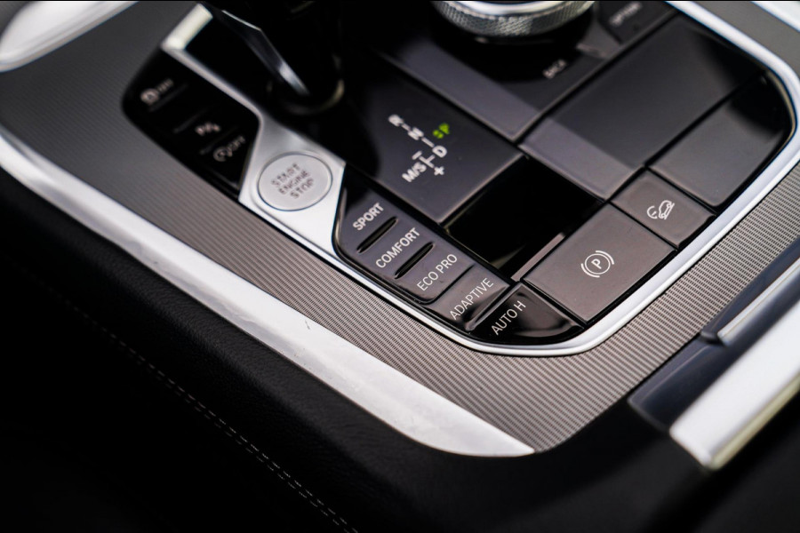 BMW X6 XDrive40i High Executive | M-performance | Driving Assisted Professional | Elektrische trekhaak | Panorama | Nappa leder