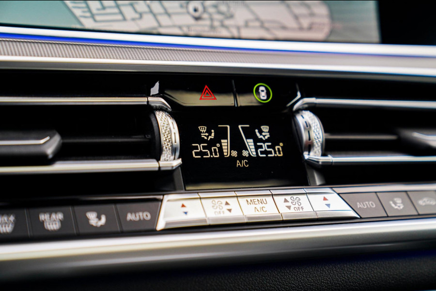 BMW X6 XDrive40i High Executive | M-performance | Driving Assisted Professional | Elektrische trekhaak | Panorama | Nappa leder