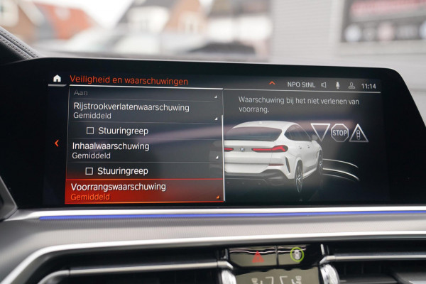 BMW X6 XDrive40i High Executive | M-performance | Driving Assisted Professional | Elektrische trekhaak | Panorama | Nappa leder