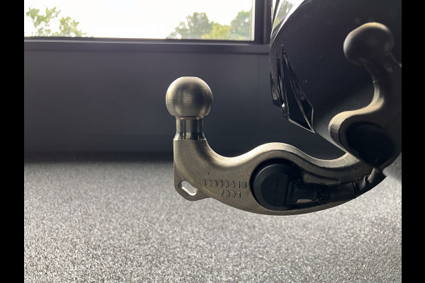 BMW X5 50e M-Pro Performance | M-Seats | M-Uitlaat | 360 Camera | ACC | Carbon | Indiv. Leder | Head-Up | Harman-Kardon | Keyless-Entry | 22'' | Trekhaak | Stoelventilatie | Iconic-Glow | M-Gordels | Zonwering | Stoelverwarming V+A | Rij-Assistent Pro |  Memory | Glaspook | Beker-Clima | Carplay | Draadloos Laden |