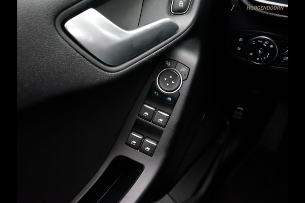 Ford Fiesta 1.1 Trend Sportive (APPLE CARPLAY,LED VERLICHTING,PARKEERSENSOREN,CLIMATE,CRUISE,SPORTSTOELEN,NIEUWE APK,TOPCONDITIE)