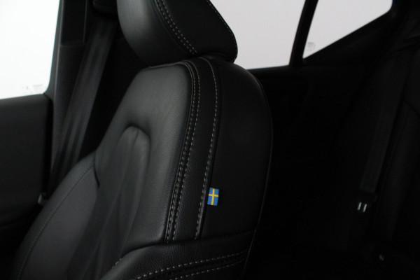 Volvo XC40 1.5 T5 Recharge Ultimate Bright Pano.schuif/Leer/Memory/Harman Kardon