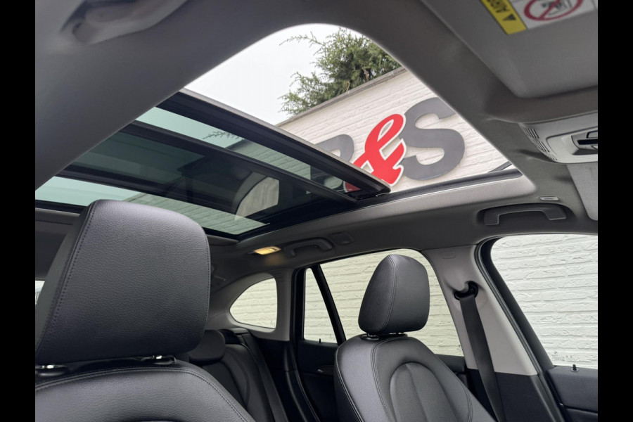 BMW X1 SDrive18i High Executive M-sport Panorama Led Keyless Leder+verwarming Cruise