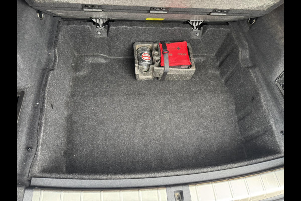 BMW X1 SDrive18i High Executive M-sport Panorama Led Keyless Leder+verwarming Cruise