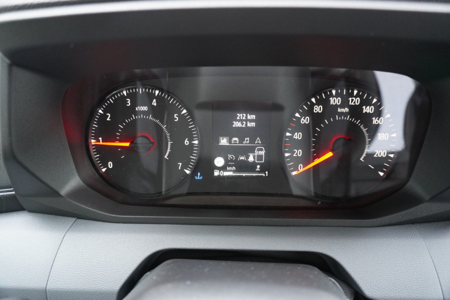 Renault Master T35 2.0 dCi 170PK L2H2 Extra nr. V156 | Airco | Navi | Cruise | Camera