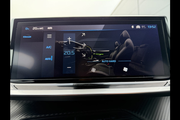 Peugeot 208 100pk Allure Pack (Camera - LED - Automatische Airco - Parkeersensoren V+A - Apple Carplay - Navigatie)