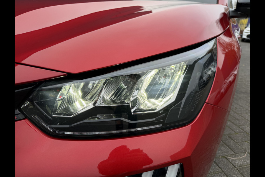 Peugeot 208 100pk Allure Pack (Camera - LED - Automatische Airco - Parkeersensoren V+A - Apple Carplay - Navigatie)