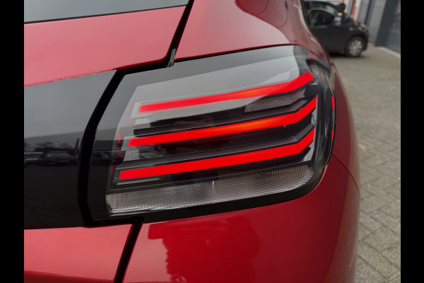 Peugeot 208 100pk Allure Pack (Camera - LED - Automatische Airco - Parkeersensoren V+A - Apple Carplay - Navigatie)