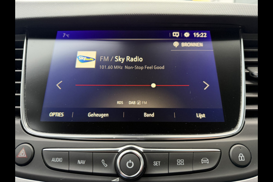 Opel Crossland X 82pk Online Edition (Trekhaak - Apple Carplay - Navigatie - Airco - Parkeersensoren)