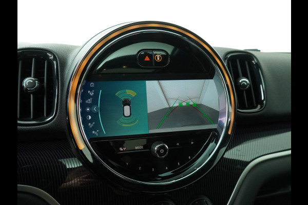 MINI Countryman 2.0 John Cooper Works ALL4 White Silver Edition Automaat - Airco - Apple Carplay/Android Auto - Cruise Control -KeyLess Entry - Panorama Dak - Lederen Bekleding - Voorstoelen Verwarmd - 12 Maanden BOVAG Garantie