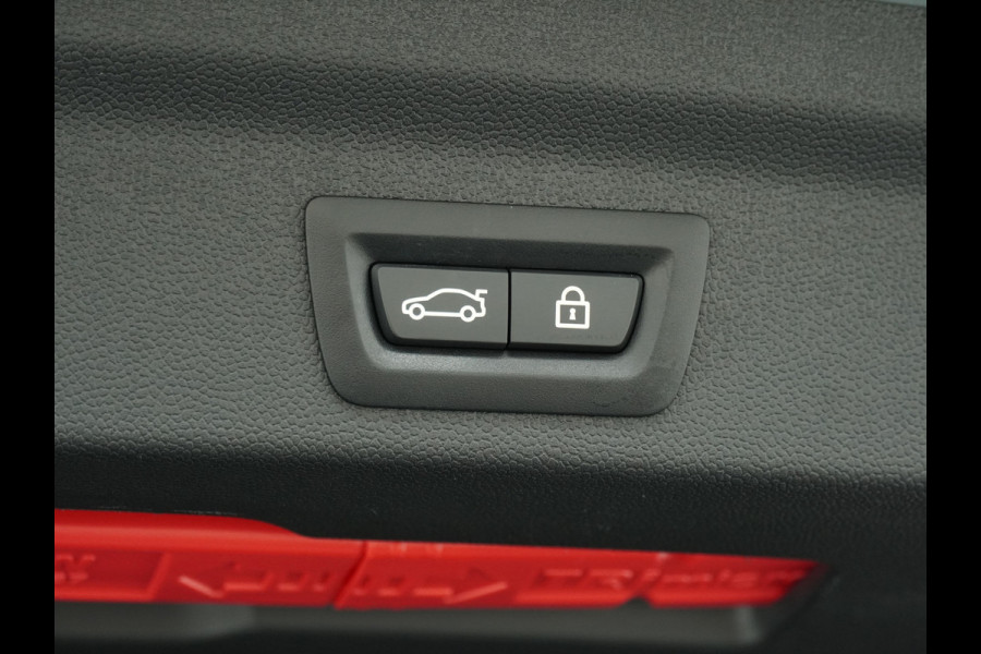 MINI Countryman 2.0 John Cooper Works ALL4 White Silver Edition Automaat - Airco - Apple Carplay/Android Auto - Cruise Control -KeyLess Entry - Panorama Dak - Lederen Bekleding - Voorstoelen Verwarmd - 12 Maanden BOVAG Garantie