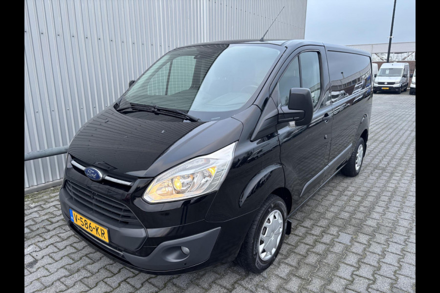Ford Transit Custom 270 2.0 TDCI L1H1*A/C*CRUISE*NAVI*HAAK*CAM*3PERS*