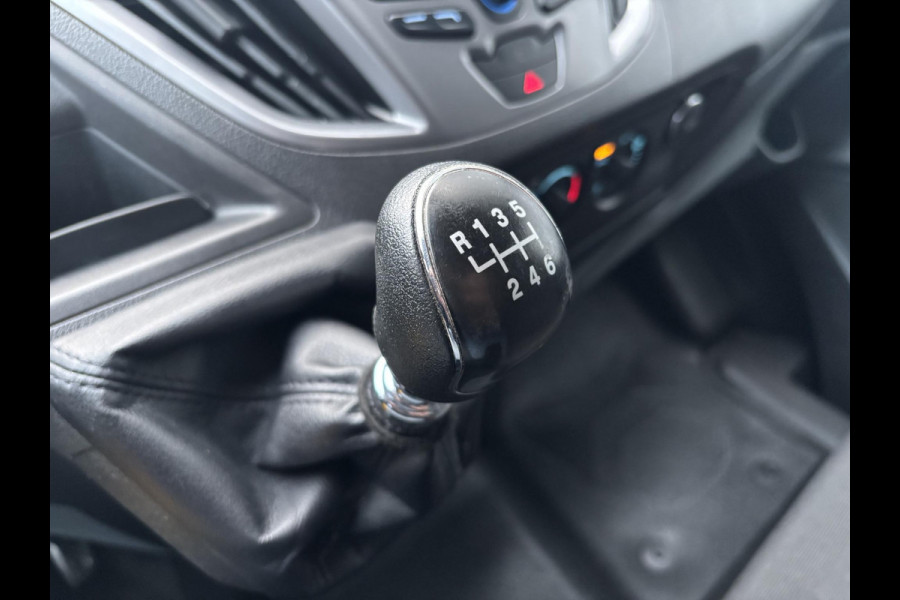 Ford Transit Custom 270 2.0 TDCI L1H1*A/C*CRUISE*NAVI*HAAK*CAM*3PERS*