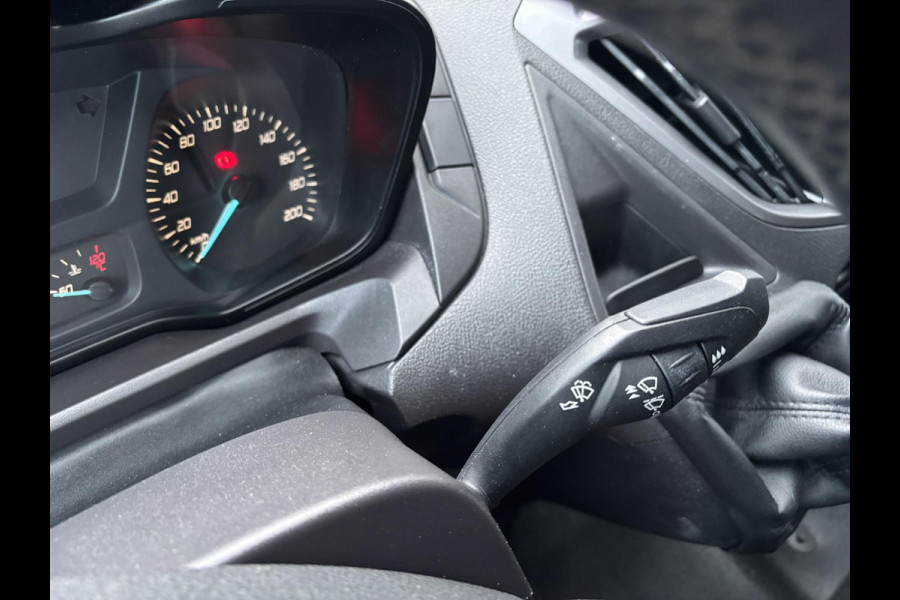 Ford Transit Custom 270 2.0 TDCI L1H1*A/C*CRUISE*NAVI*HAAK*CAM*3PERS*