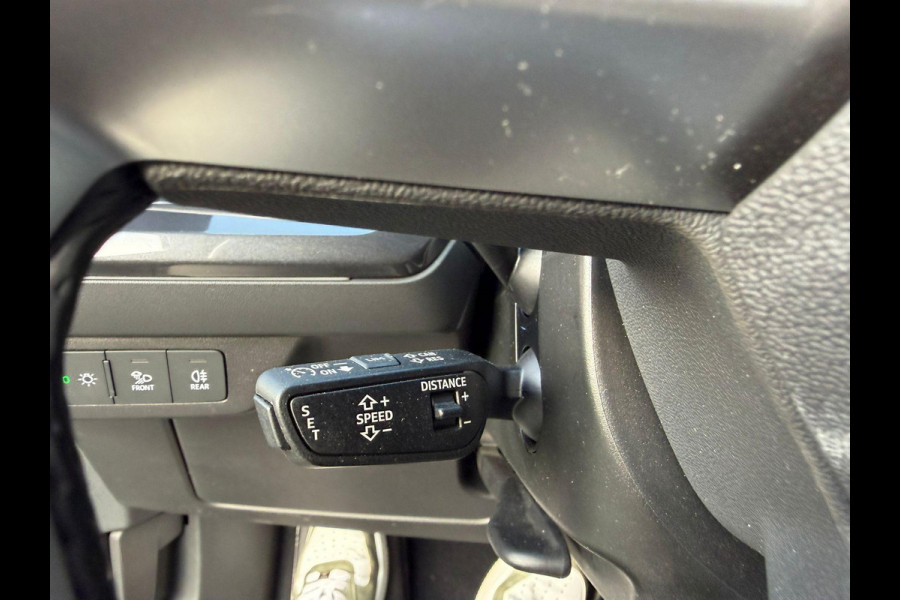 Audi Q4 Sportback e-tron 45 quattro S LINE 77 kWh VAN: 40.900,- VOOR: 37.770,- UW EINDEJAARSVOORDEEL: 3.130,- EURO | HALF LEDER | ELECTR ACHTERKLEP | SONOS AUDIO | CAMERA | ELECTR ACHTERKLEP | RIJKLAARPRIJS!