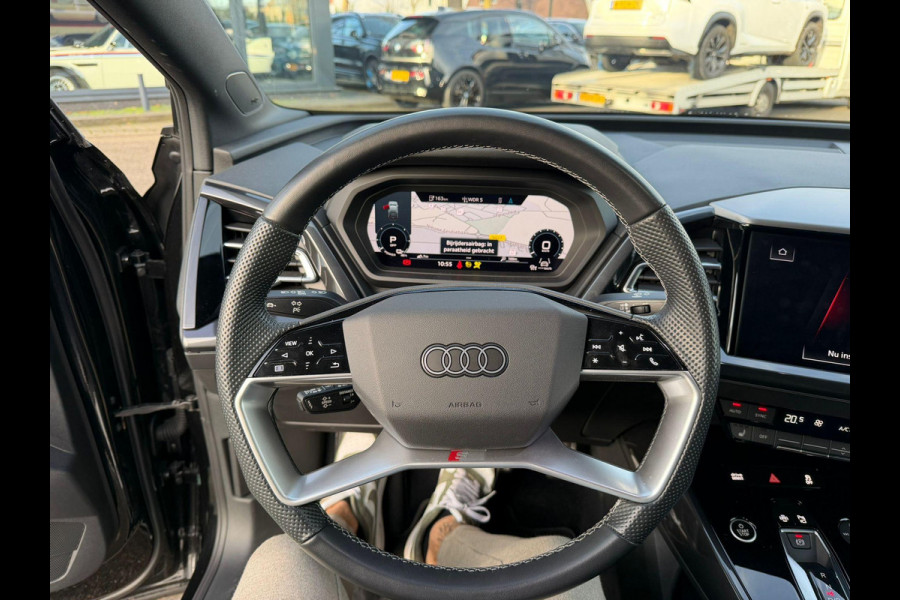 Audi Q4 Sportback e-tron 45 quattro S LINE 77 kWh VAN: 40.900,- VOOR: 37.770,- UW EINDEJAARSVOORDEEL: 3.130,- EURO | HALF LEDER | ELECTR ACHTERKLEP | SONOS AUDIO | CAMERA | ELECTR ACHTERKLEP | RIJKLAARPRIJS!