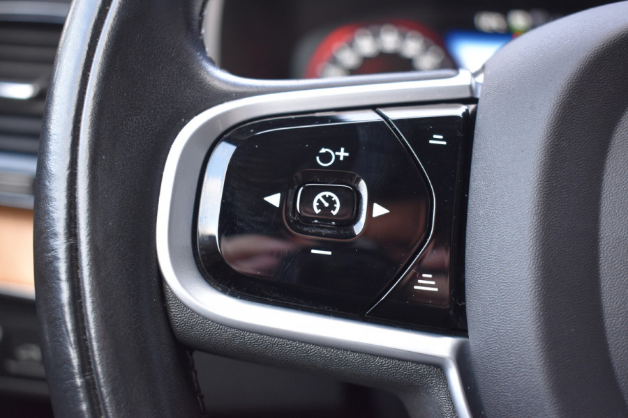 Volvo XC90 T8 AWD 390PK Plug-in Hybrid Inscription | Trekhaak | H&K | 360 Camera | ACC | 22"LMV | Stoelverwarming |