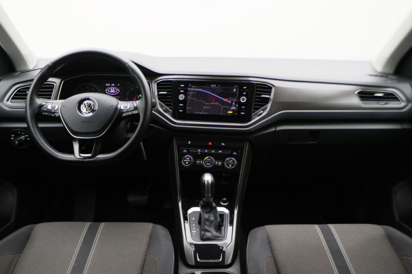 Volkswagen T-Roc 1.5 TSI Automaat Camera, Navigatie, ACC, Climate, LED, PDC