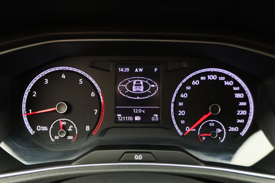 Volkswagen T-Roc 1.5 TSI Automaat Camera, Navigatie, ACC, Climate, LED, PDC