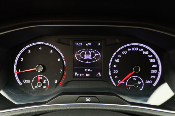 Volkswagen T-Roc 1.5 TSI Automaat Camera, Navigatie, ACC, Climate, LED, PDC