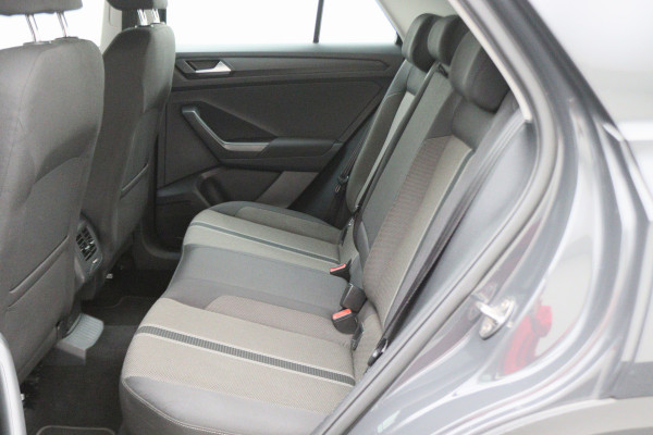 Volkswagen T-Roc 1.5 TSI Automaat Camera, Navigatie, ACC, Climate, LED, PDC