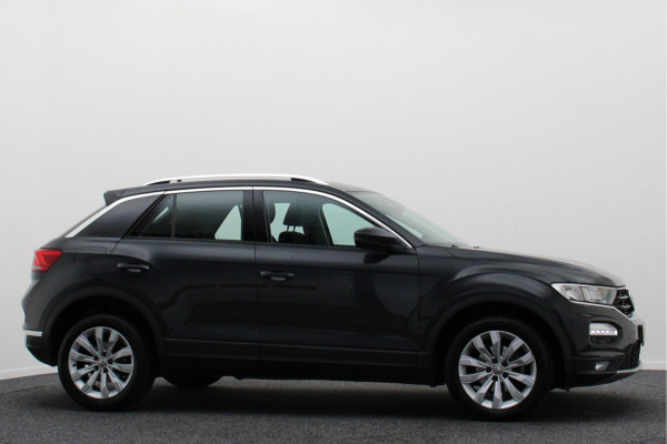Volkswagen T-Roc 1.5 TSI Automaat Camera, Navigatie, ACC, Climate, LED, PDC