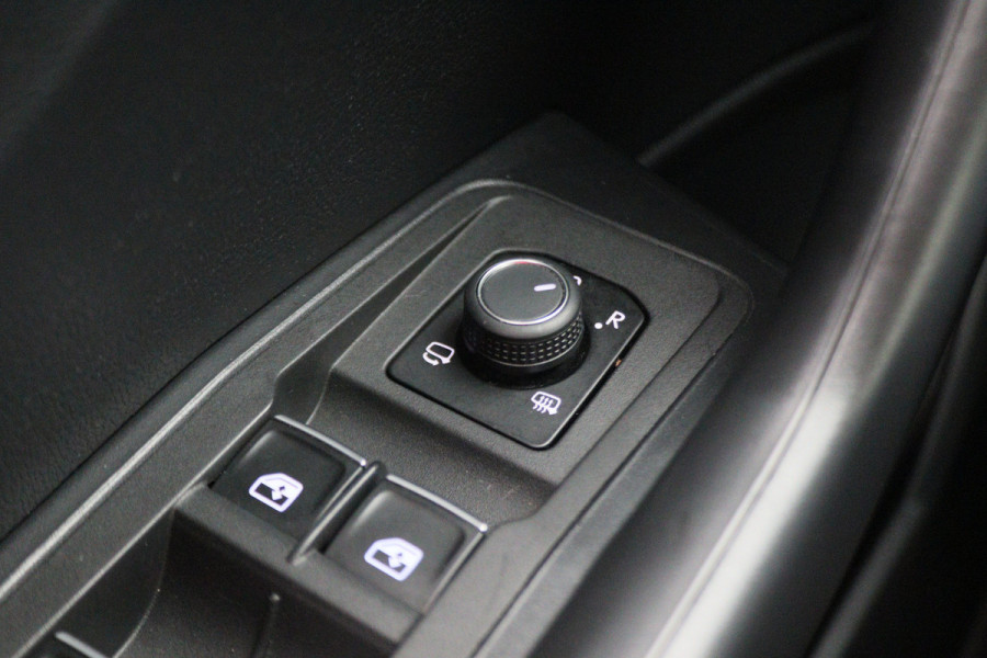 Volkswagen T-Roc 1.5 TSI Automaat Camera, Navigatie, ACC, Climate, LED, PDC