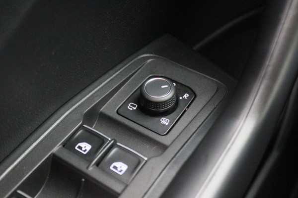 Volkswagen T-Roc 1.5 TSI Automaat Camera, Navigatie, ACC, Climate, LED, PDC