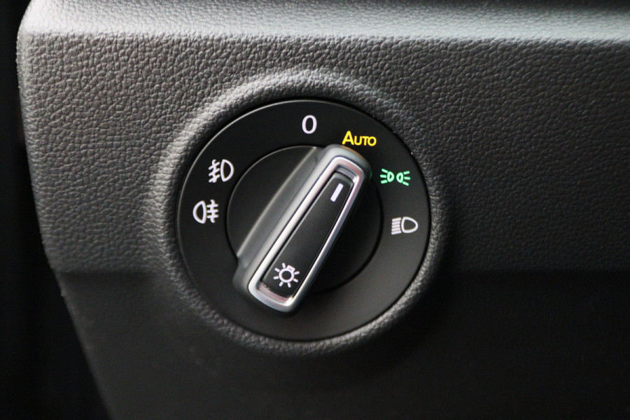 Volkswagen T-Roc 1.5 TSI Automaat Camera, Navigatie, ACC, Climate, LED, PDC