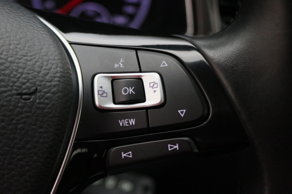 Volkswagen T-Roc 1.5 TSI Automaat Camera, Navigatie, ACC, Climate, LED, PDC