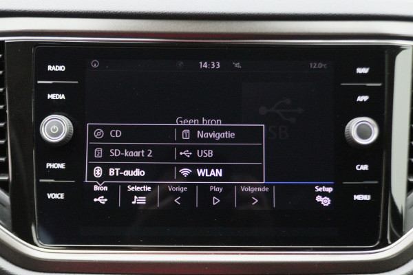 Volkswagen T-Roc 1.5 TSI Automaat Camera, Navigatie, ACC, Climate, LED, PDC