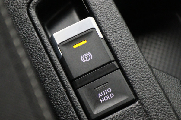 Volkswagen T-Roc 1.5 TSI Automaat Camera, Navigatie, ACC, Climate, LED, PDC